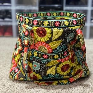 Like new Vera Bradley large tote